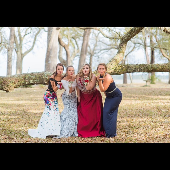 FORMAL DRESS - Picture 5 of 6